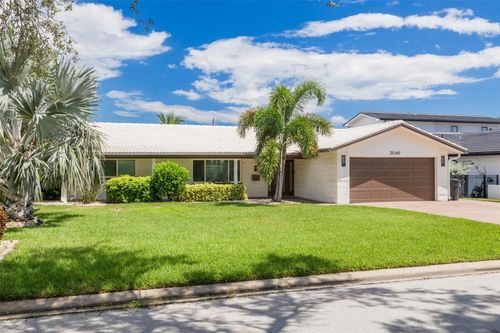 2049 Massachusetts Ave Ne, ST PETERSBURG, FL, 33703-3403 | Card Image