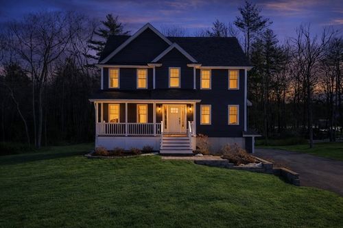 620 Burt St, Taunton, MA, 02780-2202 | Card Image