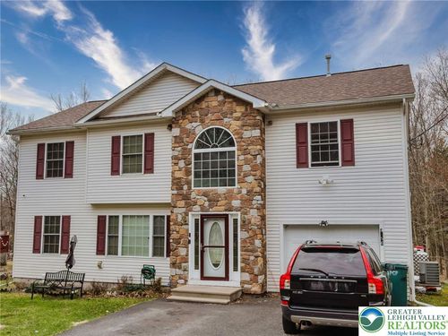 6017 Boardwalk Dr, Tobyhanna, PA, 18466-3207 | Card Image
