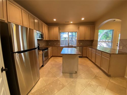 4 Muirfield Greens Cv, Lakeway, TX, 78738-1120 | Card Image