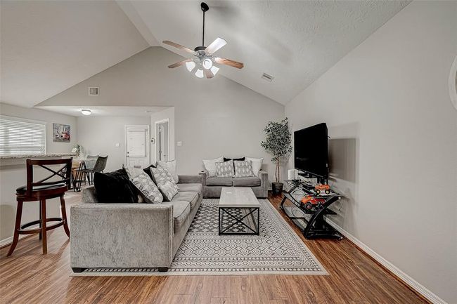 28519 Oakden Ct, House other with 4 bedrooms, 2 bathrooms and 2 parking in Huffman TX | Image 11