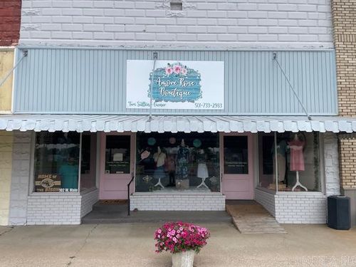 102 W Main St, Carlisle, AR, 72024-9396 | Card Image