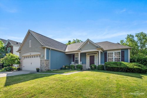 1315 Slater St, Sugar Grove, IL, 60554-9825 | Card Image
