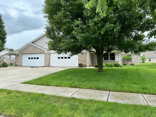 7647 Sea Crest Way N, Noblesville, IN, 46062-6895 | Card Image