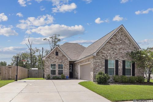 39089 Harrier St, Prairieville, LA, 70769-4751 | Card Image