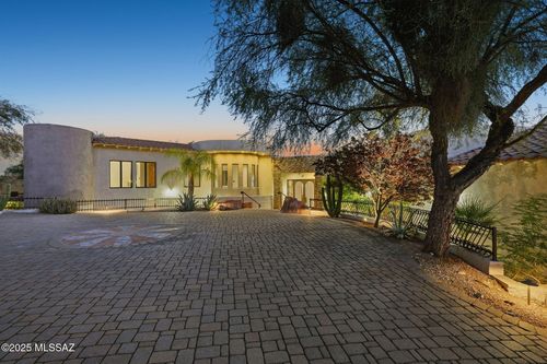 5171 N Hacienda Del Sol Road, Tucson, AZ, 85718 | Card Image
