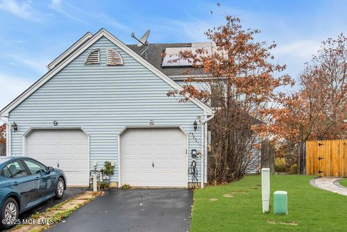 8 Jennings Ct, Freehold, NJ, 07728-4320 | Card Image