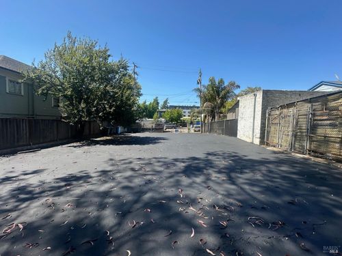 1050 Allston Way, Berkeley, CA, 94710-2139 | Card Image