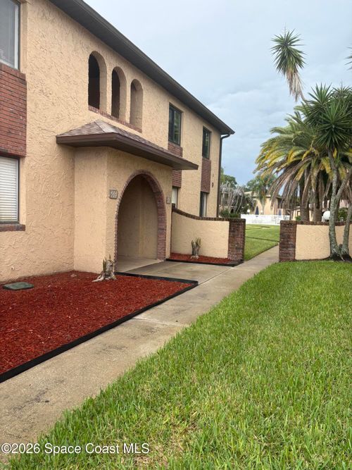 8-122-122 San Paulo Cir, West Melbourne, FL, 32904-4011 | Card Image