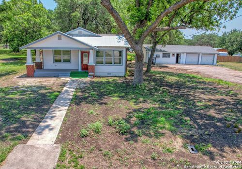 210 E. 2nd St, Camp Wood, TX, 78833 | Card Image