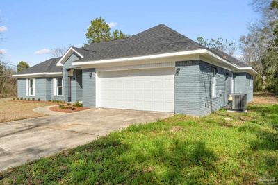 3010 Woodbury Cir, House other with 4 bedrooms, 3 bathrooms and 8 parking in Cantonment FL | Image 2