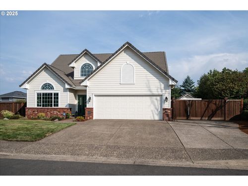 3387 Winchester Way, Eugene, OR, 97401-7082 | Card Image