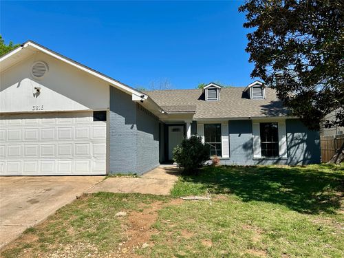 3816 Seven Gables St, Fort Worth, TX, 76133-7655 | Card Image