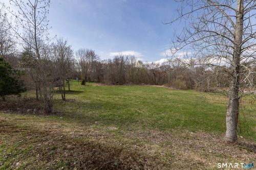 1 Logans Way, Sterling, CT, 06377-2021 | Card Image