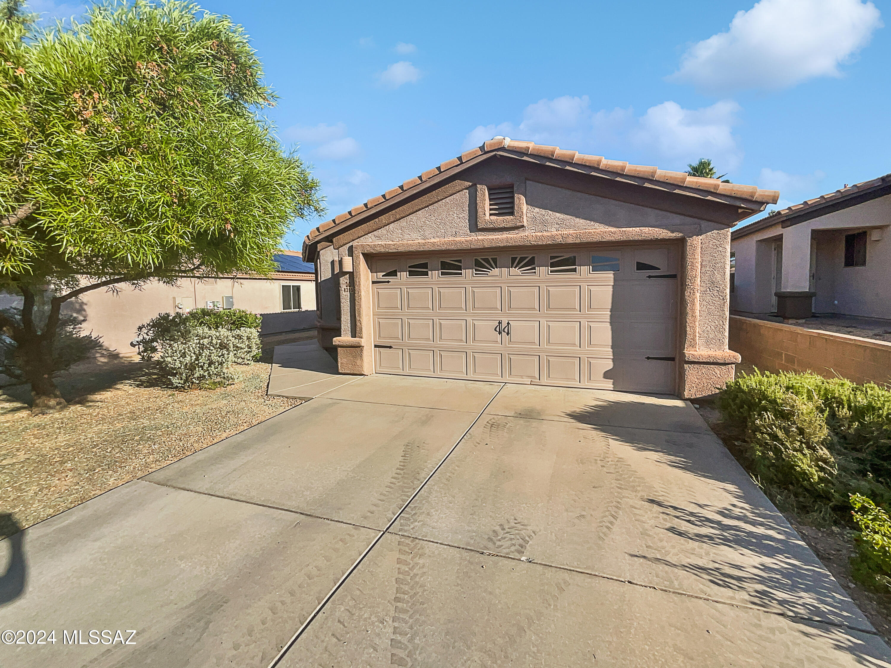 Bowline Rd, Tucson, AZ 85710 #1