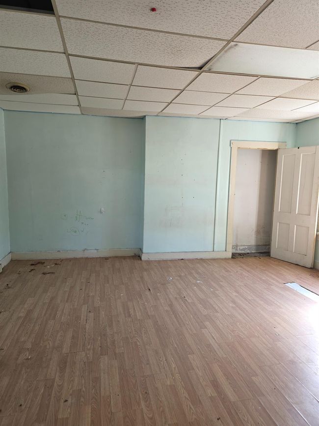 407 W Main St, Home with 0 bedrooms, 0 bathrooms and null parking in Vevay IN | Image 23