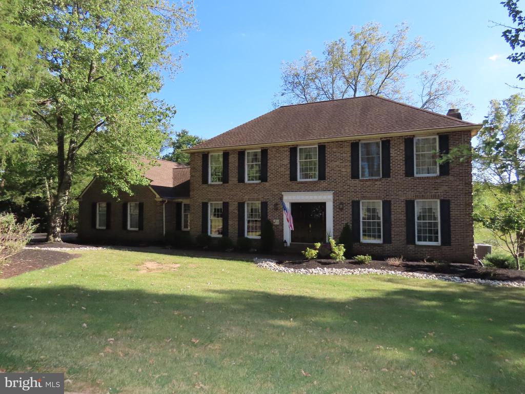Woodhill Rd, Newtown, PA 18940
