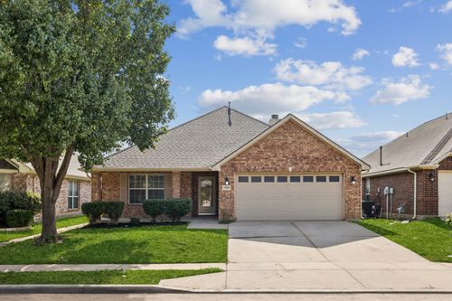 11832 Basilwood Dr, Fort Worth, TX, 76244-8870 | Card Image