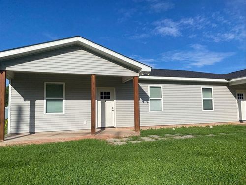 b-608 E Beech St, Ponchatoula, LA, 70454-8861 | Card Image