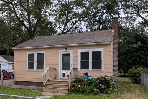 761 Hill Ave, Muskegon, MI, 49442-5152 | Card Image