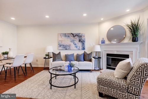 44030 Laceyville Ter, ASHBURN, VA, 20147-4842 | Card Image