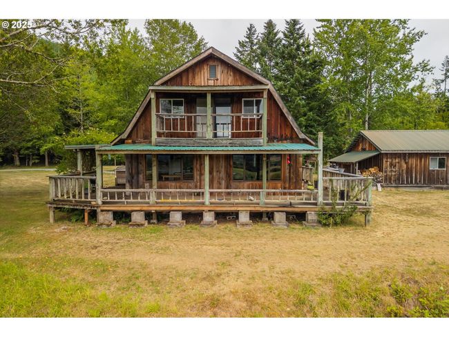 51372 Old Broadbent Rd, House other with 3 bedrooms, 2 bathrooms and 2 parking in Myrtle Point OR | Image 24