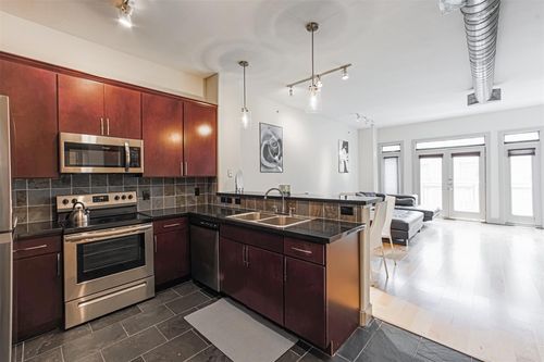 3115-1901 Post Oak Blvd, Houston, TX, 77056-3936 | Card Image