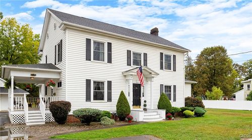 114 Seneca Ave, Oneida, NY, 13421-2560 | Card Image