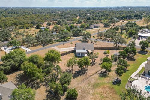 1910 Walsh Dr, Round Rock, TX, 78681-1428 | Card Image