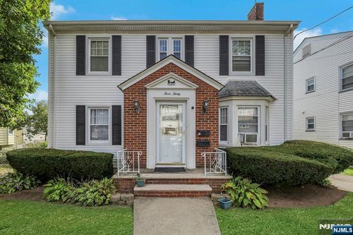 330 Hickory St, Kearny, NJ, 07032-3535 | Card Image