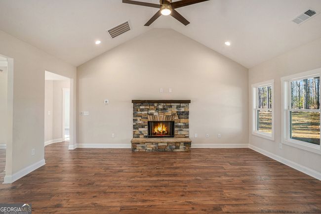 240 Murphey Ave, House other with 4 bedrooms, 4 bathrooms and 2 parking in BARNESVILLE GA | Image 6