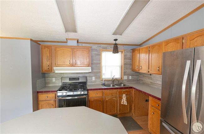 21 S Davidson Ave, Home with 3 bedrooms, 2 bathrooms and null parking in Absarokee MT | Image 12