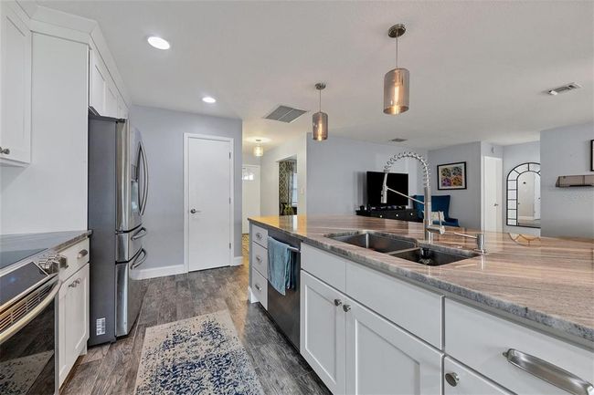 161 Sandhurst Dr, House other with 2 bedrooms, 2 bathrooms and null parking in VENICE FL | Image 13