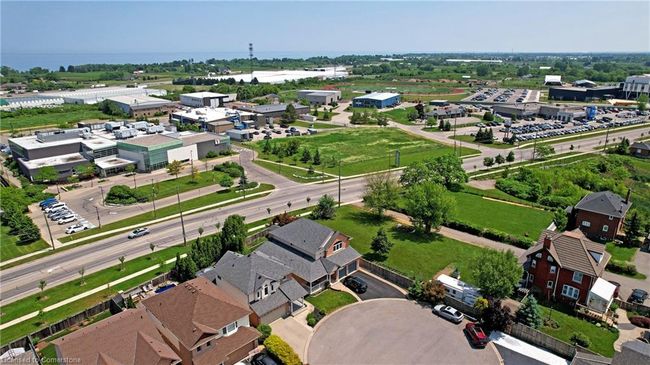7 Vidal Crt, House other with 4 bedrooms, 4 bathrooms and 4 parking in Grimsby ON | Image 49