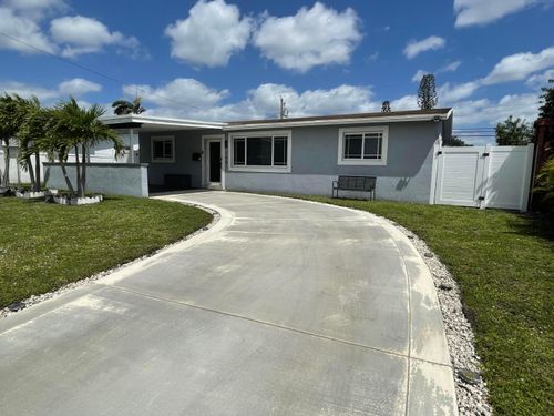 7661 Farragut St, Hollywood, FL, 33024-2627 | Card Image