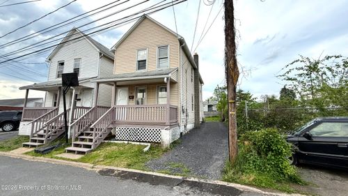 26 Bradford St, Wilkes Barre, PA, 18702-4204 | Card Image