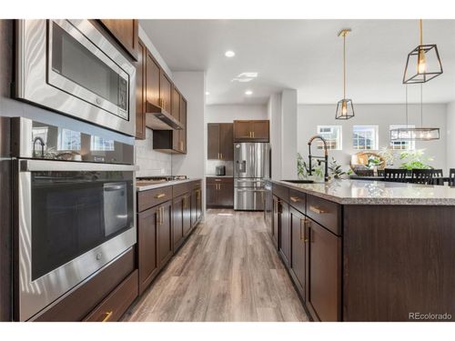 21473 E 59th Pl, Aurora, CO, 80019-2247 | Card Image