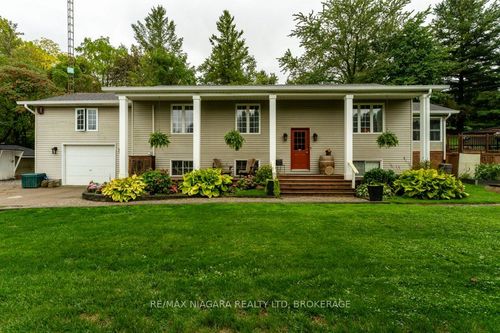 2300 King St, St Catharines, ON, L2R6P7 | Card Image