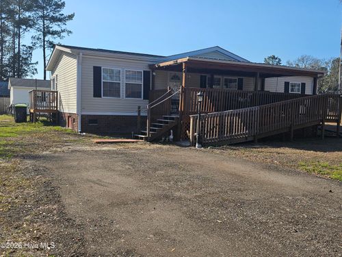 1135 Stone Chimney Rd Sw, Supply, NC, 28462-5815 | Card Image