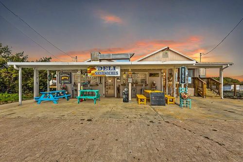 509 3rd St, CEDAR KEY, FL, 32625-5129 | Card Image