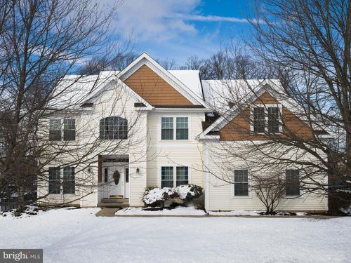 56 Redcedar Cir, COLLEGEVILLE, PA, 19426-3810 | Card Image
