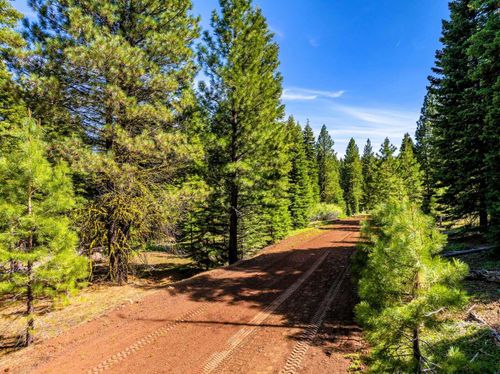 8735 Bering Road, Alturas, CA, 96101 | Card Image