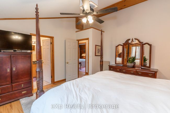 5331 Hwy 124 Highway, House other with 5 bedrooms, 4 bathrooms and 8 parking in Magnetawan ON | Image 16