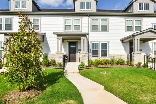 8905 Stablehand Mews, Frisco, TX, 75035-1913 | Card Image