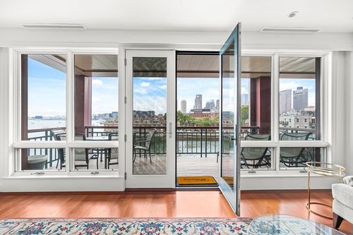 309-40 Battery St, Boston, MA, 02109 | Card Image