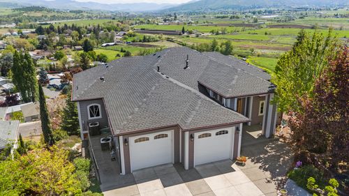 817 Amerman Dr, Phoenix, OR, 97535-7729 | Card Image
