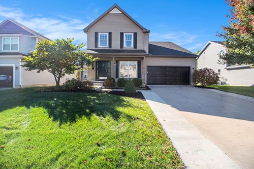 464 Hickory Bluff Ln, Chelsea, MI, 48118-1200 | Card Image