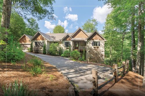 1034 E Rochester Dr, Cashiers, NC, 28717 | Card Image