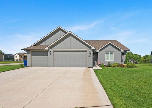 2245 S Nicole Cir, Andover, KS, 67002-8967 | Card Image