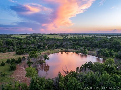 2 E Lone Chimney Road, Glencoe, OK, 74032 | Card Image